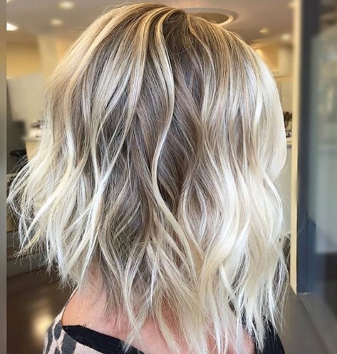 Short Blonde Balayage Hair Color Idea 