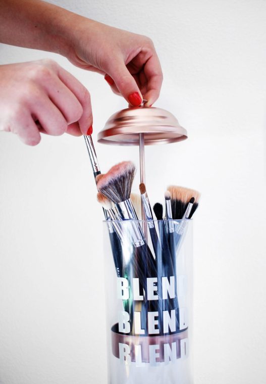 Makeup Tips: Use a straw holder to store your makeup brushes